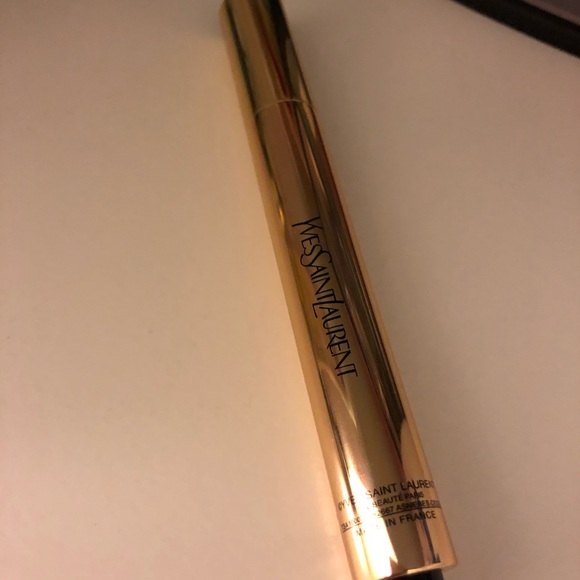 Yves Saint Laurent Other - Yves Saint Laurent Touché Eclat Concealer
